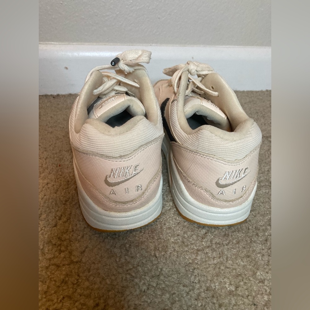 Nike Air Max Light Pink Sneakers Size 9 - Picture 9 of 11